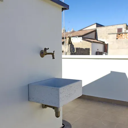 Guest house Civico Sedici & *